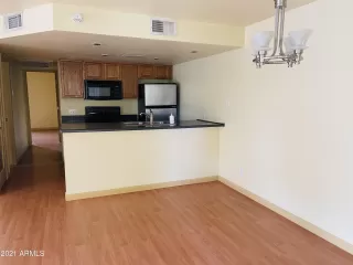 Photo #4: 6183221 Listing