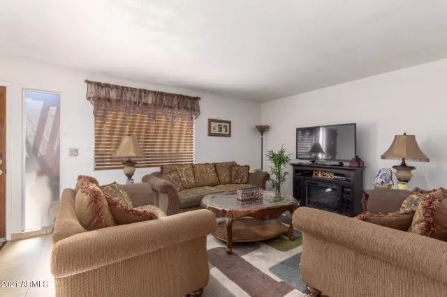 MLS: 6183228 Condo For Sale