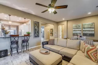 Photo #6: 6183239 Listing 