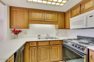 Photo #2: 6183318 Listing