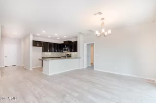 Photo #5: 6183396 Listing 