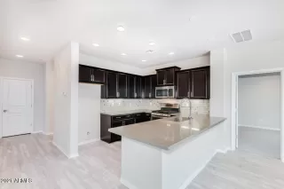 Photo #6: 6183396 Listing 