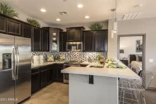 Photo #3: 6183423 Listing 