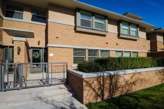 Photo #4: 6183635 Listing