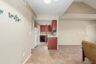 Photo #4: 6183708 Listing 