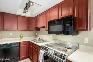 Photo #5: 6183708 Listing 