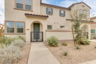 Photo #2: 6183729 Listing