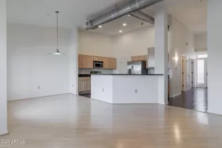 Photo #5: 6183745 Listing