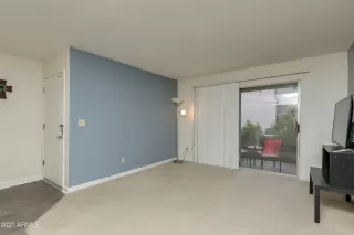 Photo #6: 6183795 Listing