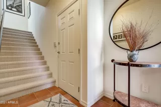 Photo #2: 6183816 Listing