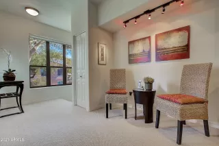 Photo #5: 6183816 Listing