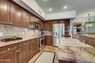 Photo #6: 6183816 Listing