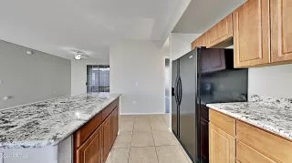 Photo #5: 6183828 Listing 