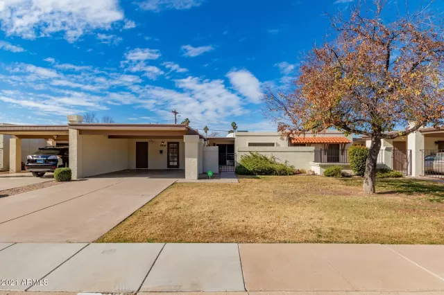 MLS: 6183863 Condo For Sale