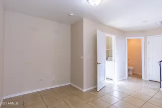 Photo #6: 6183908 Listing