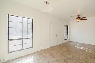 Photo #5: 6183944 Listing