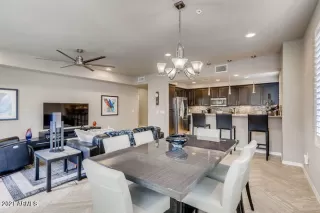 Photo #5: 6184168 Listing