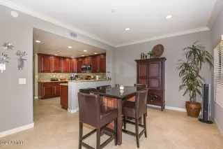 Photo #6: 6184178 Listing