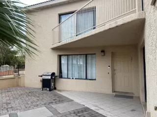 Photo #4: 6184229 Listing