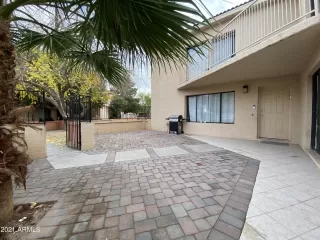 Photo #5: 6184229 Listing