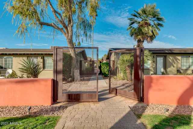 MLS: 6184262 Condo For Sale