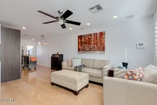 Photo #5: 6184262 Listing 