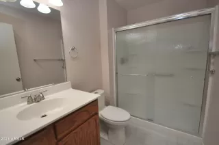 Photo #4: 6184263 Listing