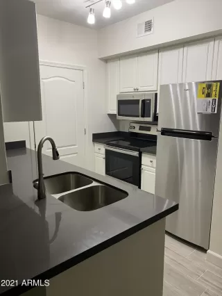 Photo #2: 6184279 Listing 