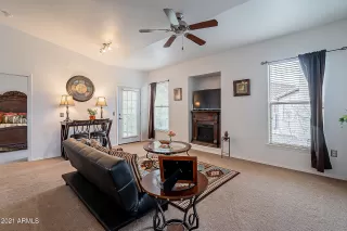 Photo #4: 6184490 Listing