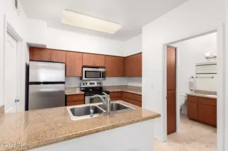 Photo #6: 6184515 Listing