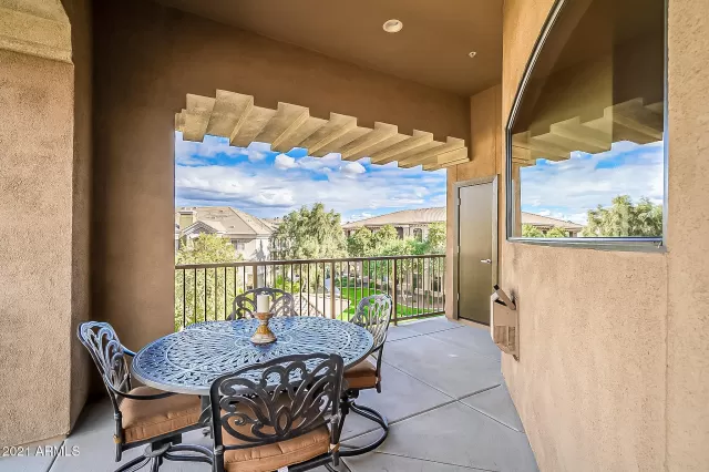 MLS: 6184528 Condo For Sale