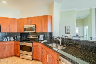 Photo #5: 6184528 Listing 