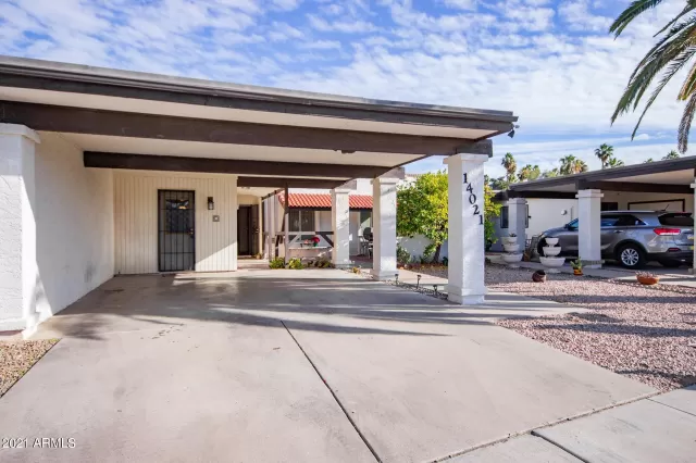 MLS: 6184667 Condo For Sale