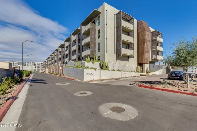 MLS: 6184741 Condo For Sale