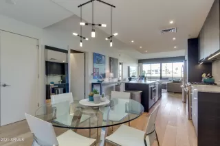 Photo #4: 6184741 Listing