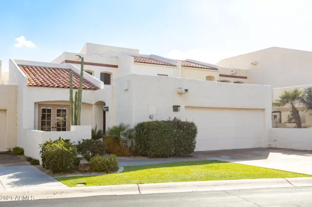 MLS: 6184742 Condo For Sale