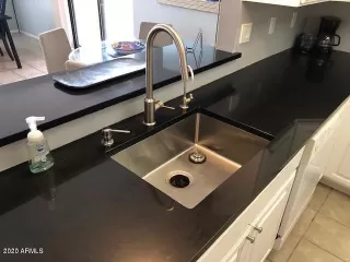 Photo #6: 6184782 Listing