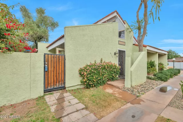 MLS: 6184794 Condo For Sale