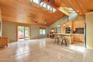 Photo #3: 6184794 Listing