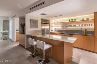 Photo #3: 6184806 Listing