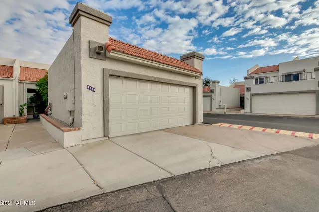 MLS: 6184831 Condo For Sale