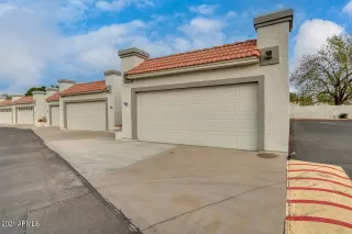 Photo #5: 6184831 Listing