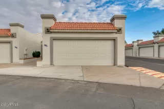 Photo #6: 6184831 Listing