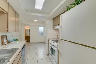 Photo #2: 6184933 Listing 