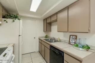 Photo #3: 6184933 Listing 