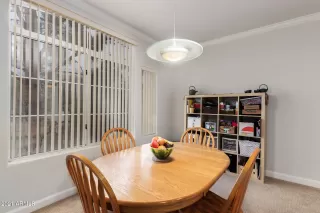 Photo #6: 6184953 Listing