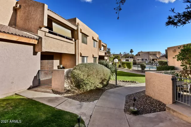 MLS: 6184969 Condo For Sale