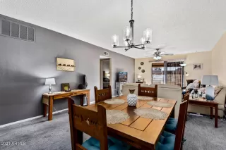 Photo #4: 6184969 Listing