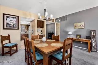 Photo #6: 6184969 Listing