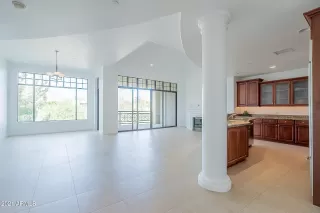 Photo #3: 6185007 Listing